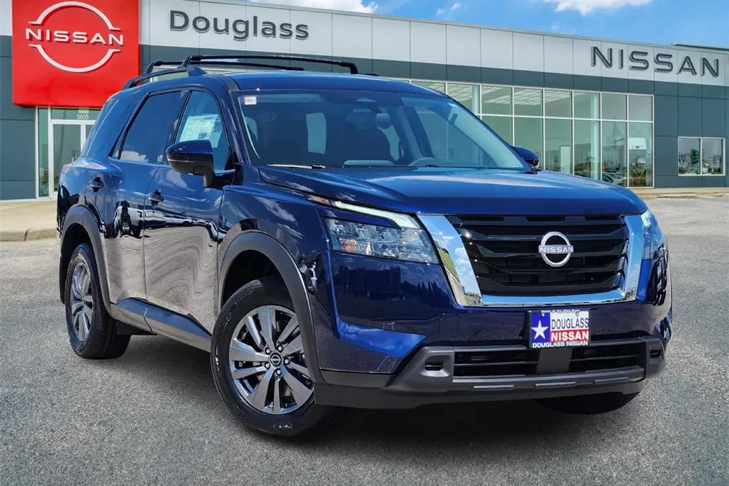 2025 Nissan Pathfinder SV photo 1