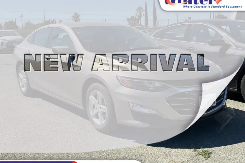 2023 Chevrolet Malibu 1LT photo 1