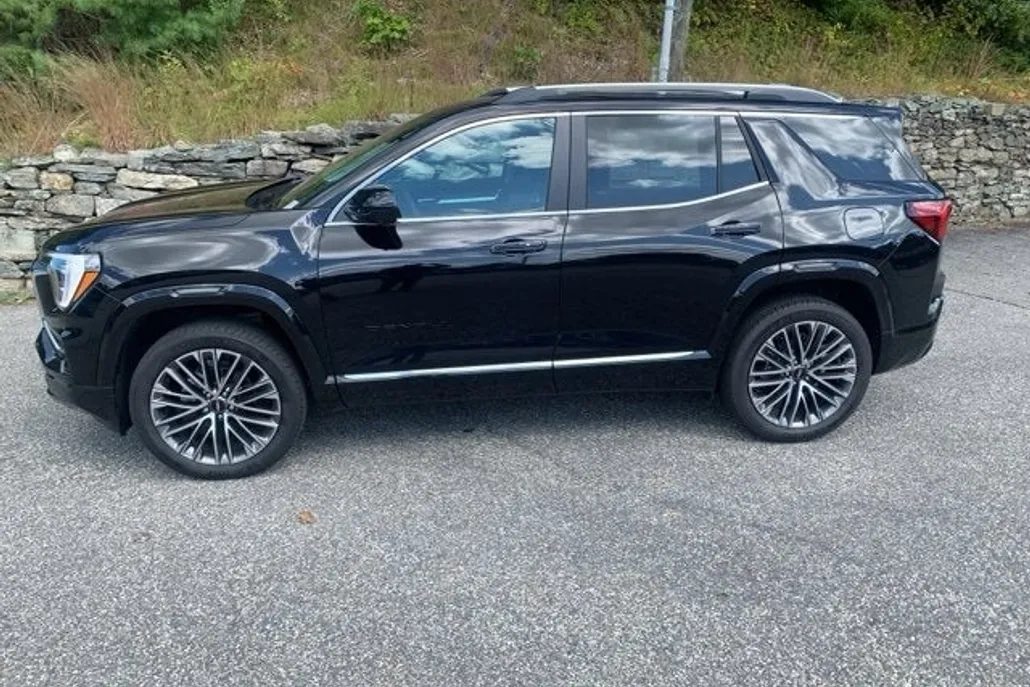 2026 Gmc Terrain Denali photo 1