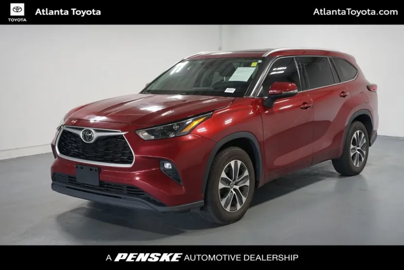2022 Toyota Highlander XLE photo 1