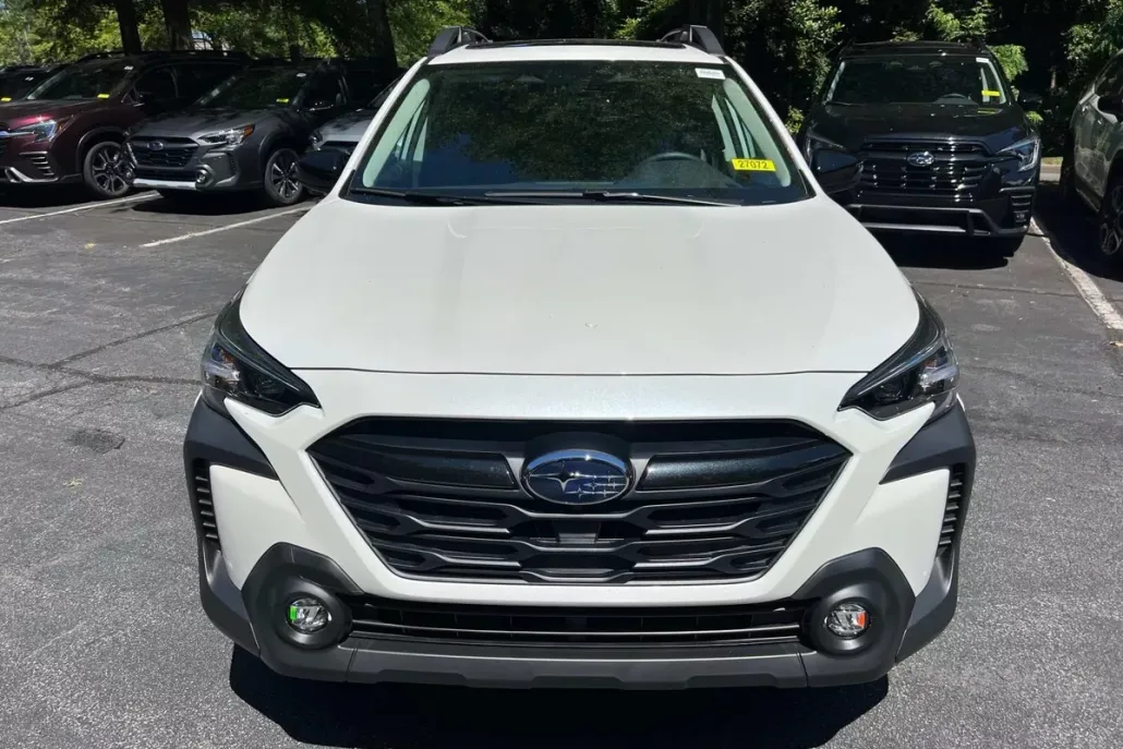 2025 Subaru Outback Onyx Edition XT photo 1