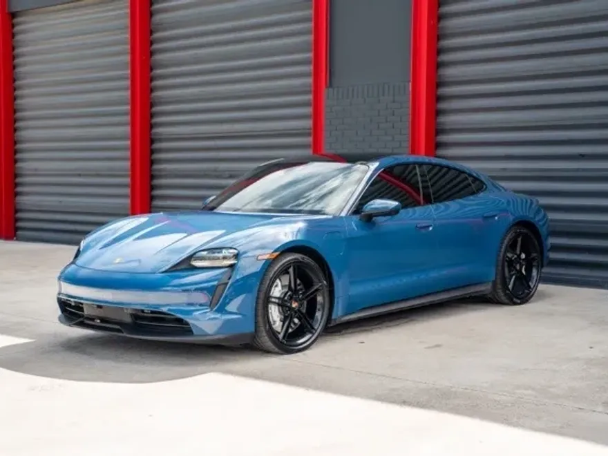 2022 Porsche Taycan 4S photo 1