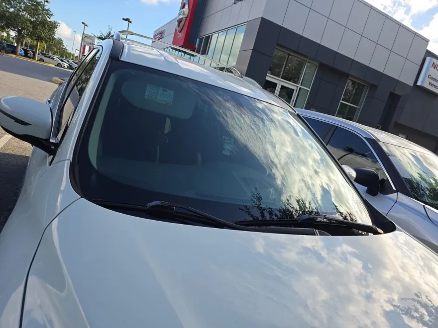 2017 Nissan Pathfinder S photo 1
