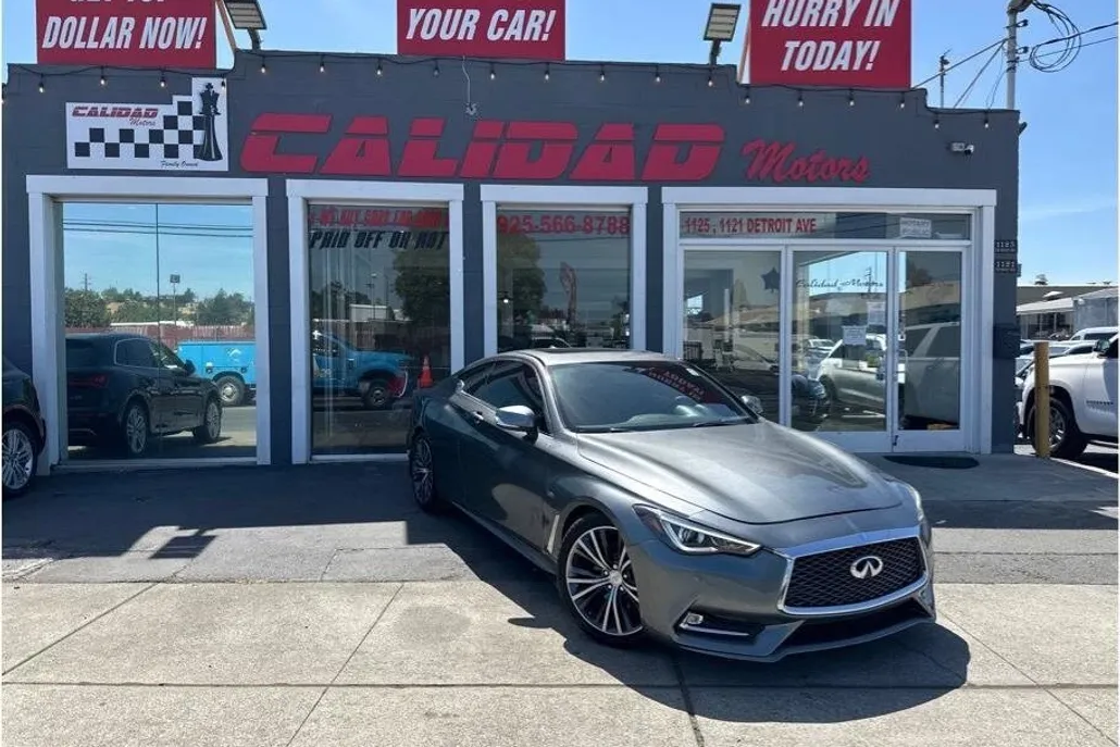 2017 Infiniti Q60 2.0t Coupe photo 1