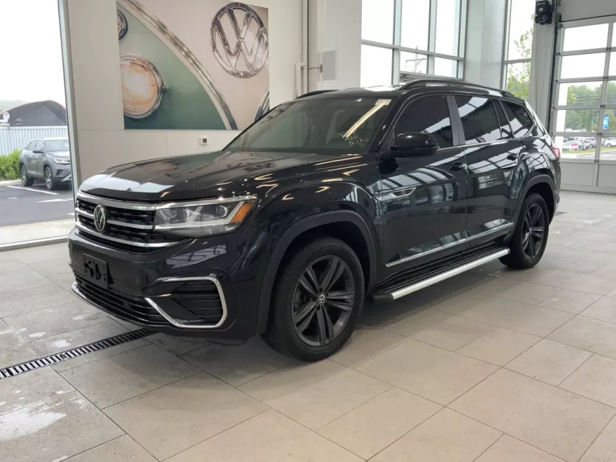 2021 Volkswagen Atlas V6 SE Technology R-Line photo 3