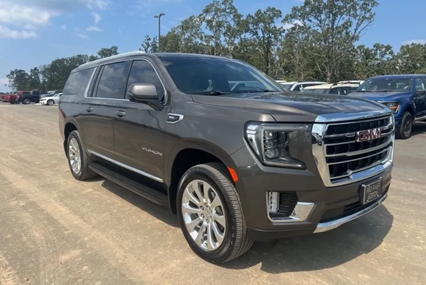 2021 Gmc Yukon XL SLT photo 1