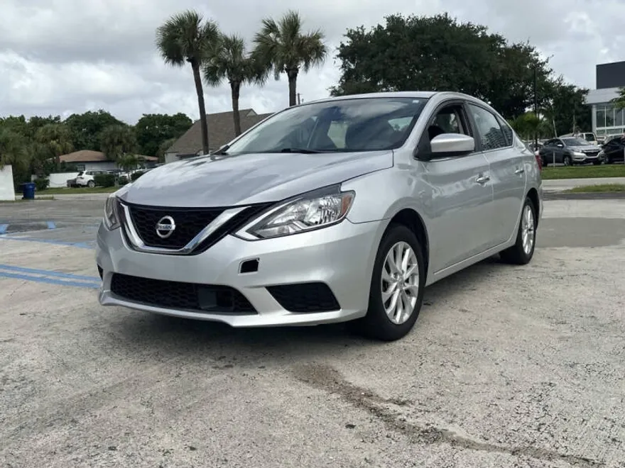 2019 Nissan Sentra S photo 1