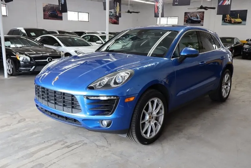 2016 Porsche Macan S photo 1