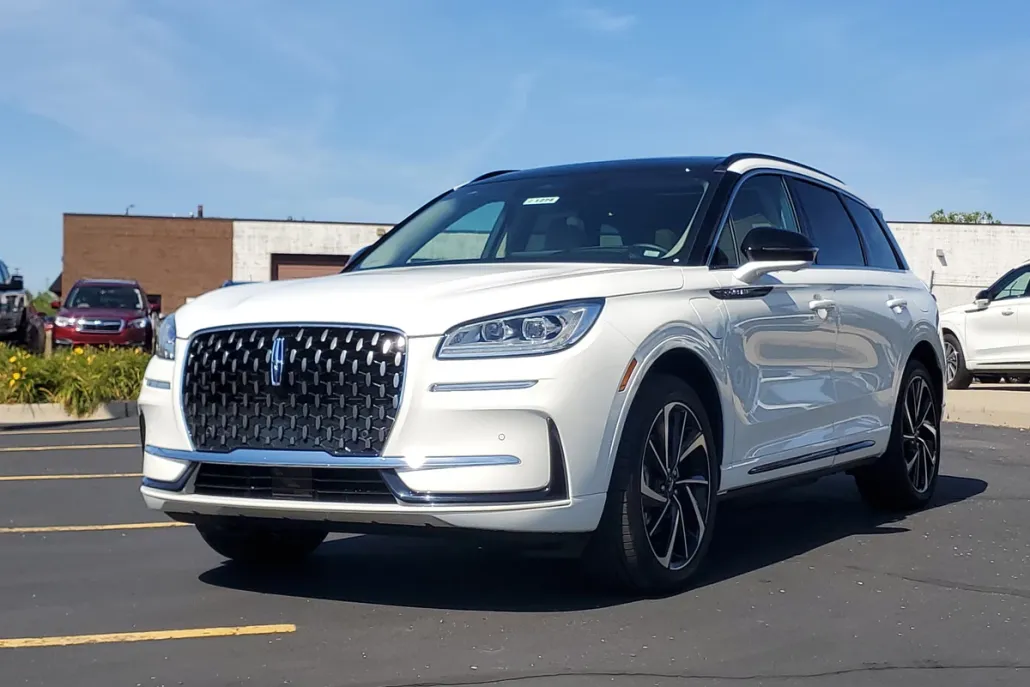 2025 Lincoln Corsair Grand Touring photo 1