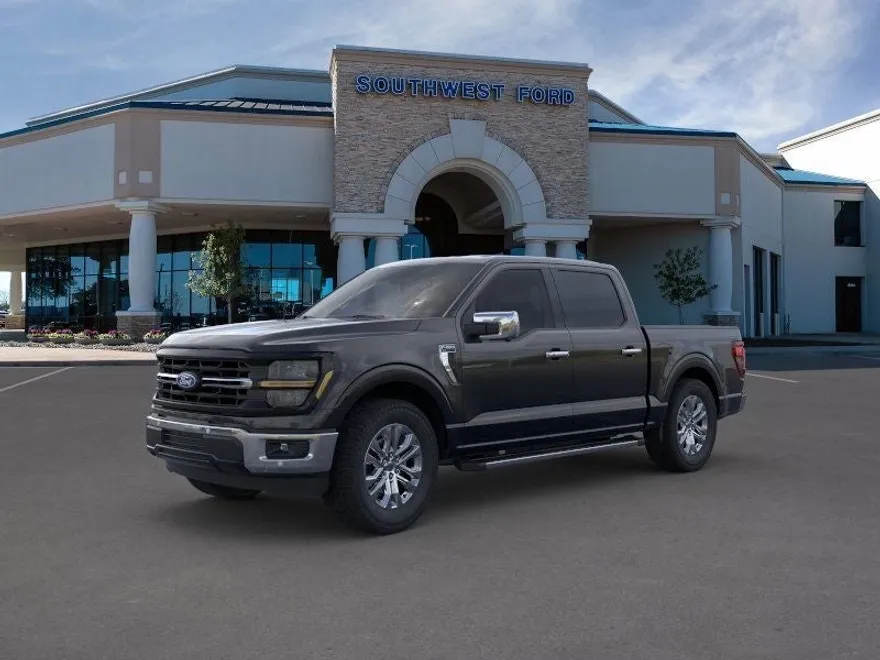 2025 Ford F-150 XLT photo 1