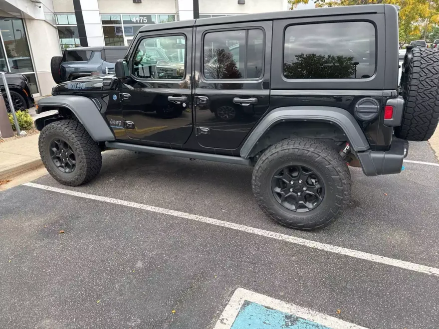2023 Jeep Wrangler Base 4xe photo 1