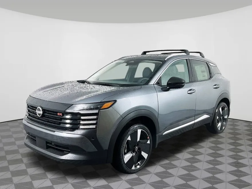 2026 Nissan Kicks SR photo 1