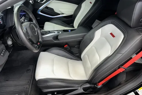 2023 Chevrolet Camaro 2SS photo 2