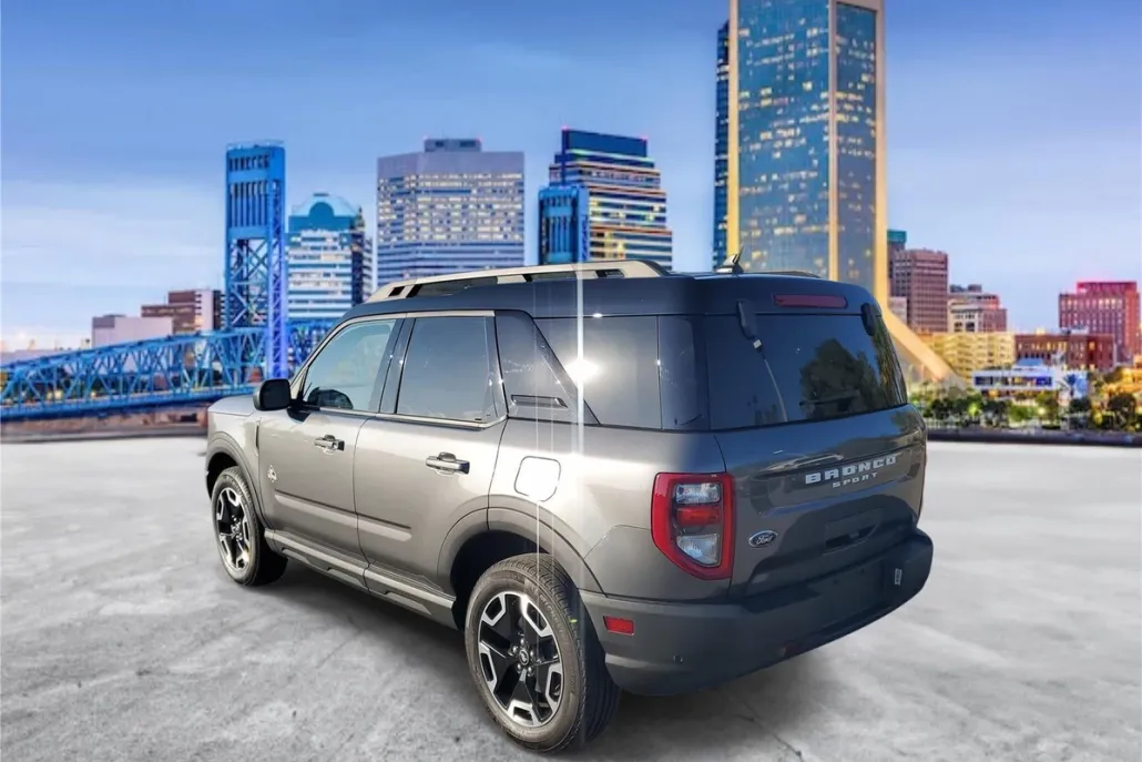 2023 Ford Bronco Sport Outer Banks photo 1