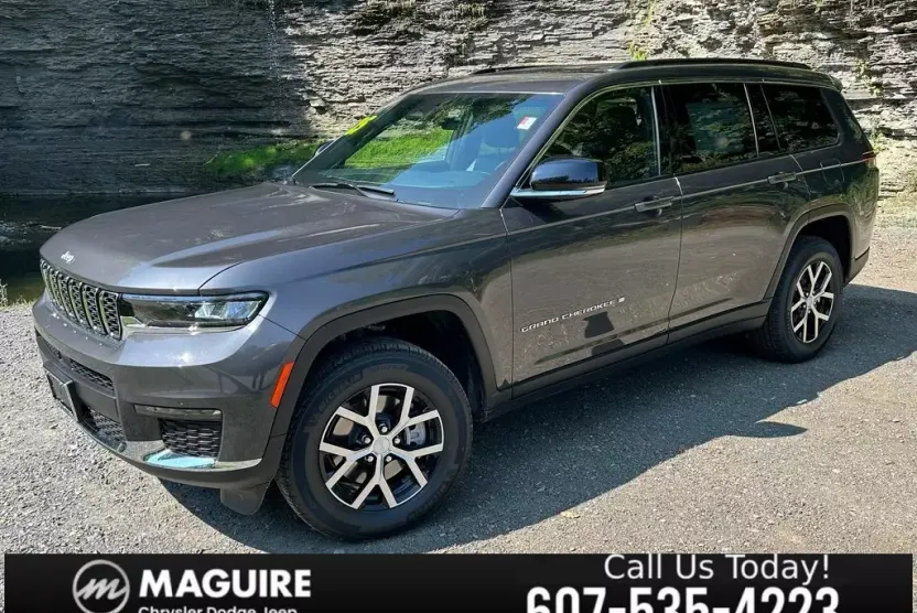 2025 Jeep Grand Cherokee Limited photo 1