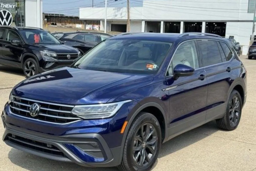 2024 Volkswagen Tiguan SE Wolfsburg Edition photo 1