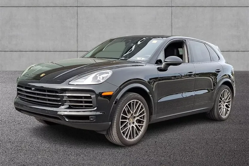 2023 Porsche Cayenne Platinum Edition photo 1