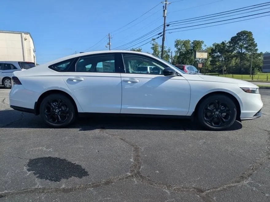 2025 Honda Accord SE photo 1