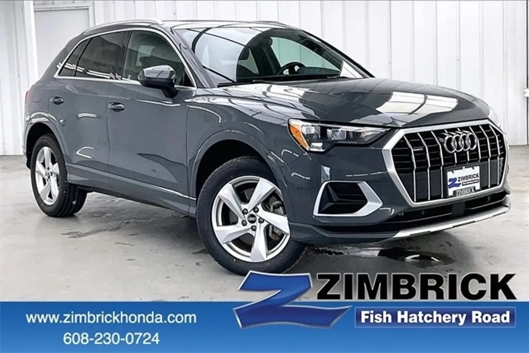 2021 Audi Q3 Premium photo 1