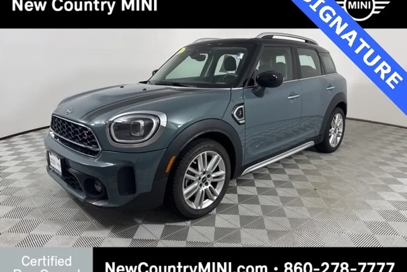 2023 Mini Cooper S ALL4 photo 1