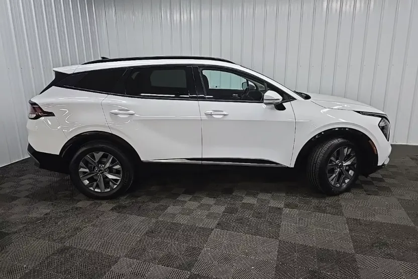 2023 Kia Sportage SX photo 1