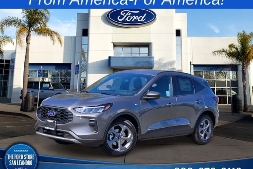 2025 Ford Escape ST-Line photo 1