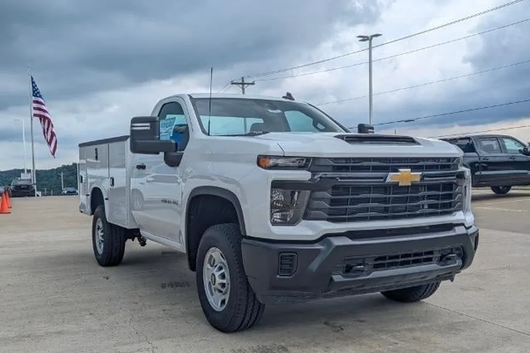 2024 Chevrolet Silverado 2500HD photo 1