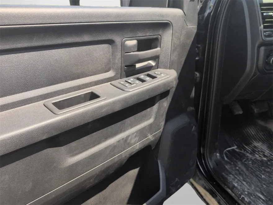 2025 Ram 3500 Tradesman photo 1