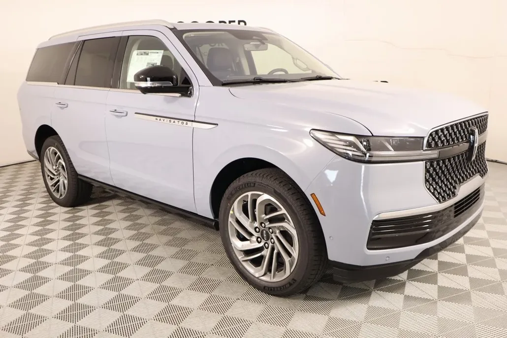 2025 Lincoln Navigator Reserve photo 1