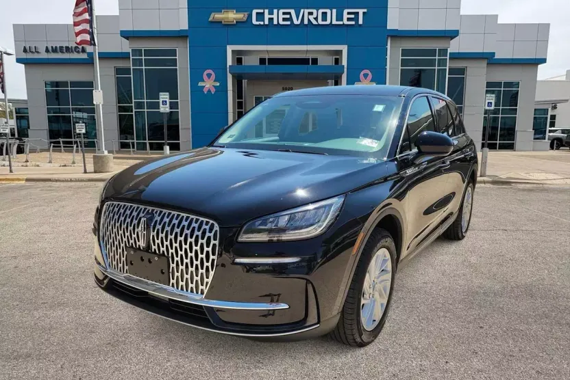 2025 Lincoln Corsair Premiere photo 1