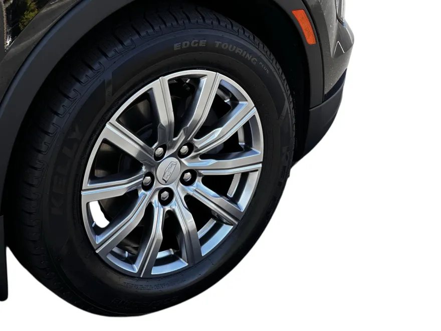 2022 Cadillac XT4 Premium Luxury photo 1