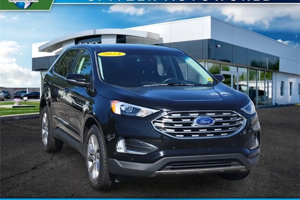 2024 Ford Edge Titanium photo 1