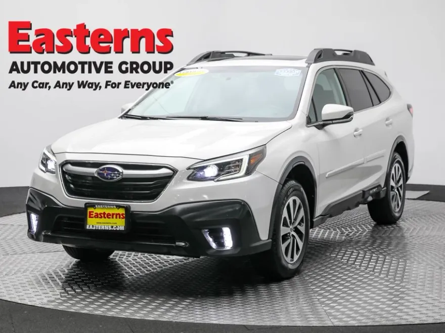 2022 Subaru Outback Premium photo 1