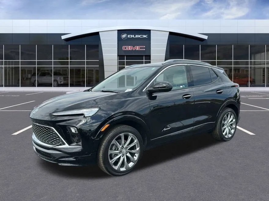 2024 Buick Encore GX Avenir photo 1