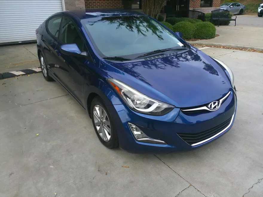 2016 Hyundai Elantra SE photo 1