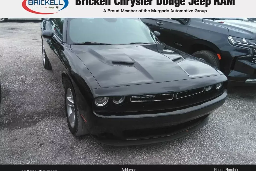 2023 Dodge Challenger SXT photo 1