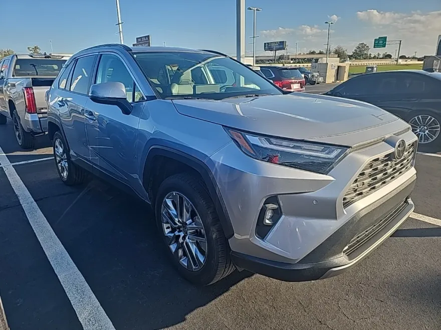 2024 Toyota RAV4 Limited photo 1