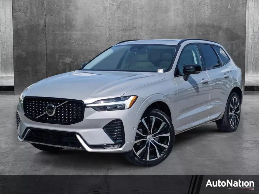 2025 Volvo XC60 B5 Plus photo 1