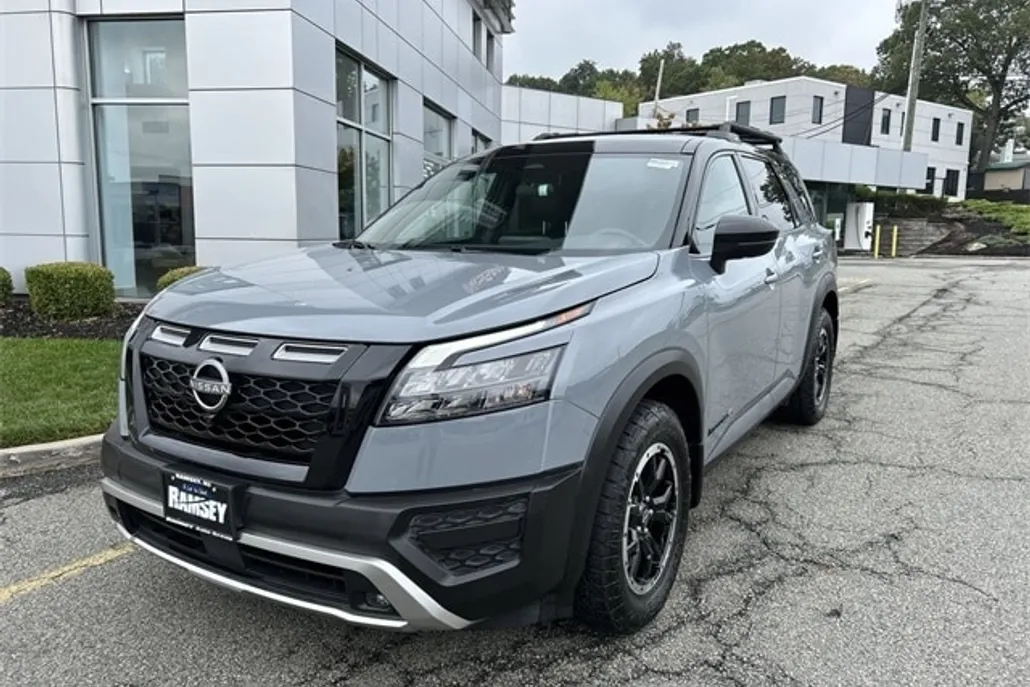 2023 Nissan Pathfinder Rock Creek photo 1