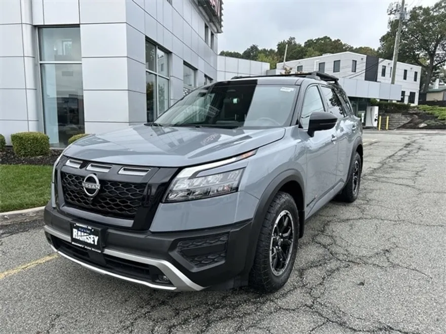 2023 Nissan Pathfinder Rock Creek photo 1