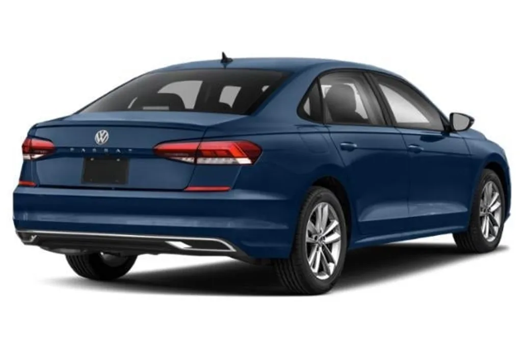 2021 Volkswagen Passat 2.0T R-Line photo 1