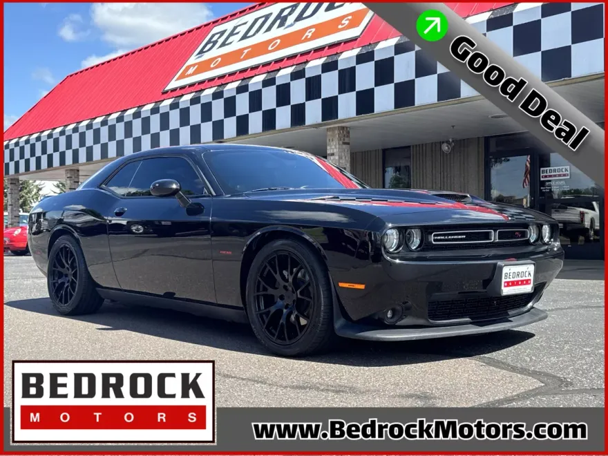 2019 Dodge Challenger R/T photo 1