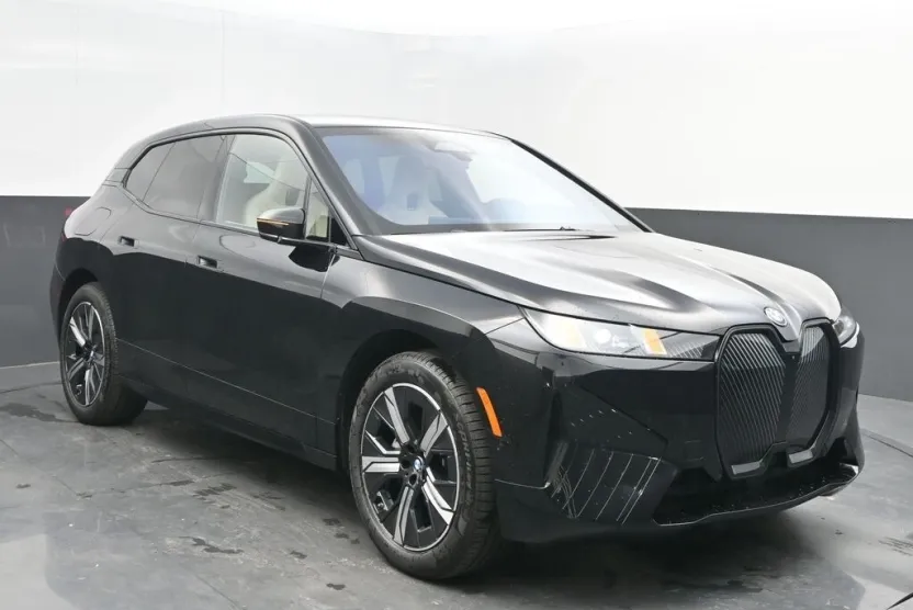 2026 Bmw iX photo 1