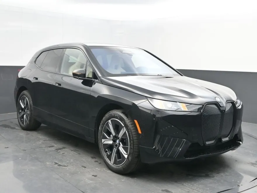 2026 Bmw iX photo 1