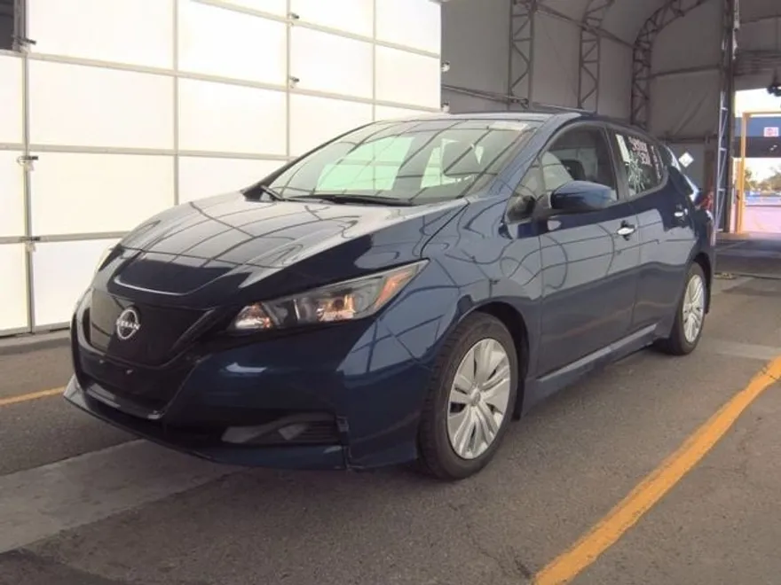 2024 Nissan Leaf S photo 1