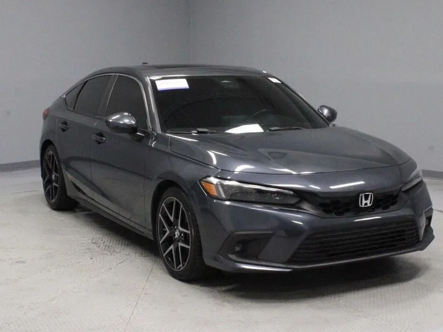 2022 Honda Civic Hatchback Sport Touring photo 1