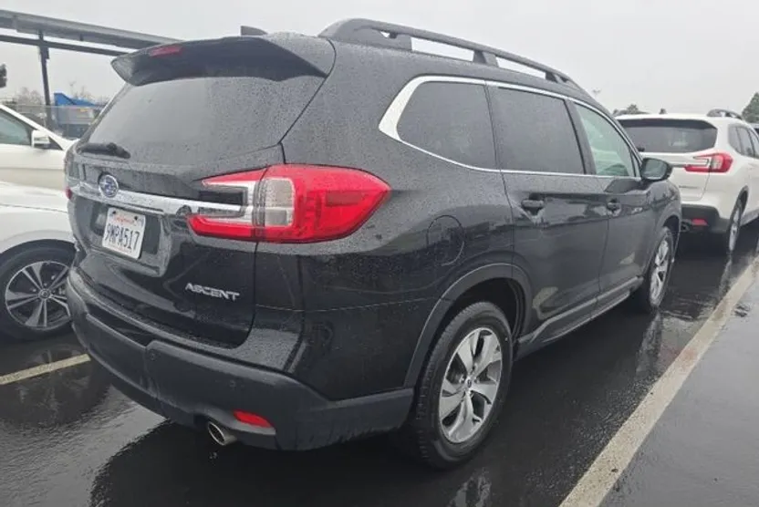 2024 Subaru Ascent Premium photo 1