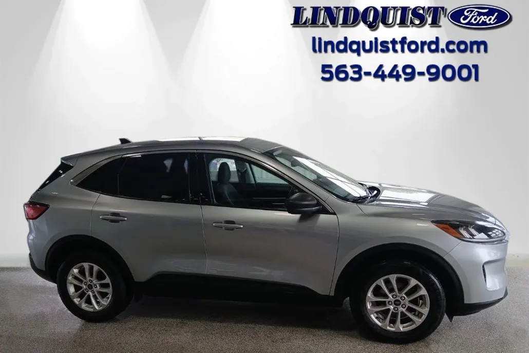 2022 Ford Escape SE photo 1