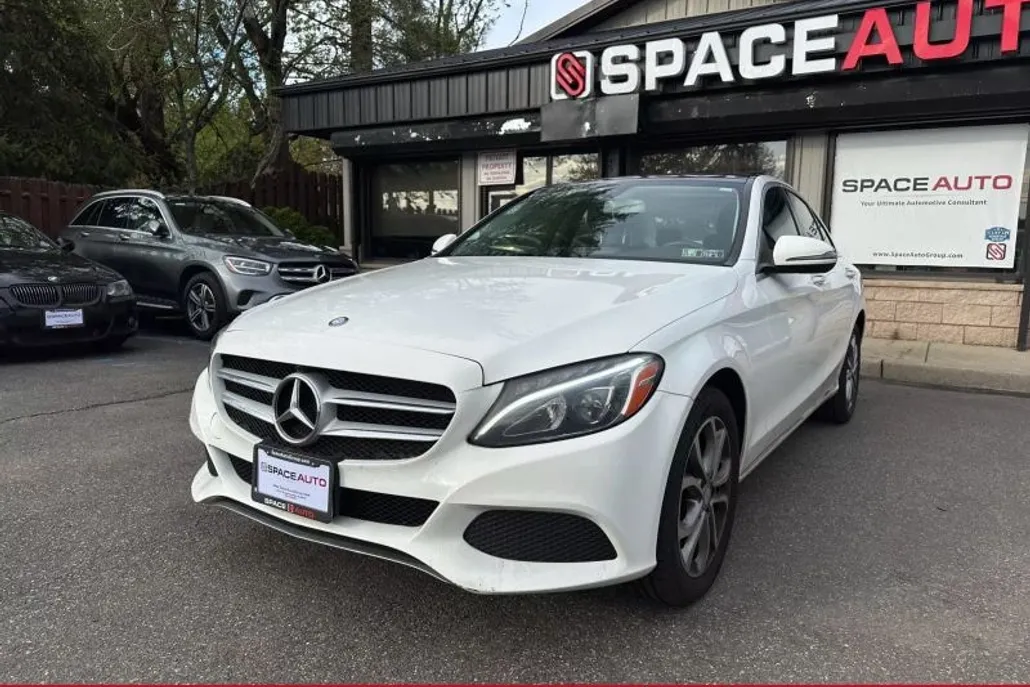 2016 Mercedes Benz C 300 4MATIC Sedan photo 1