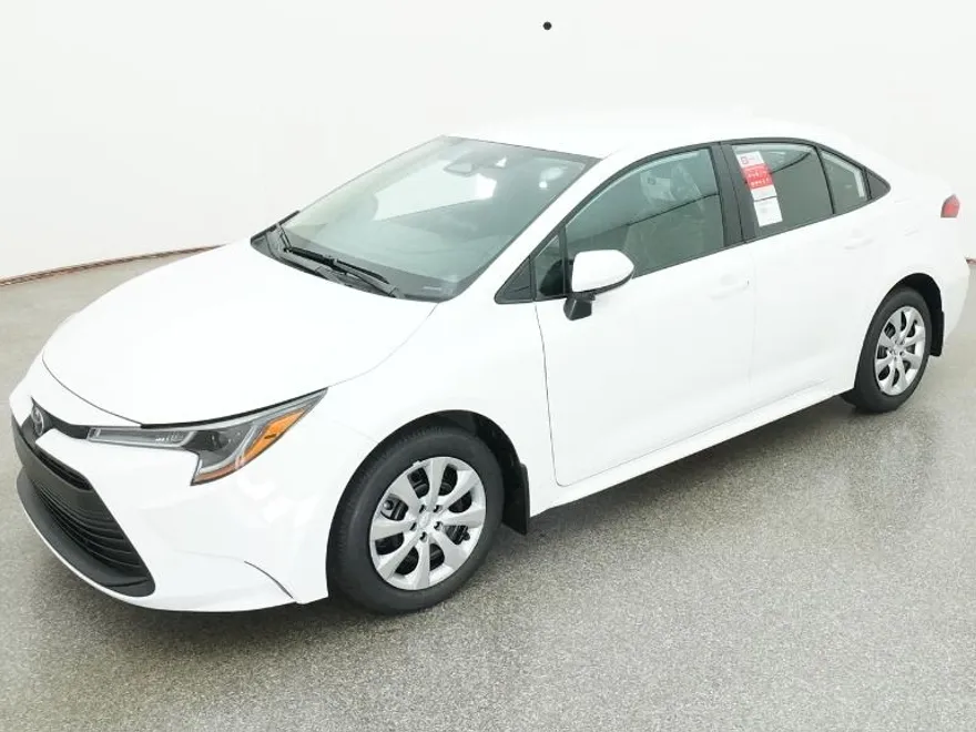 2026 Toyota Corolla LE photo 1